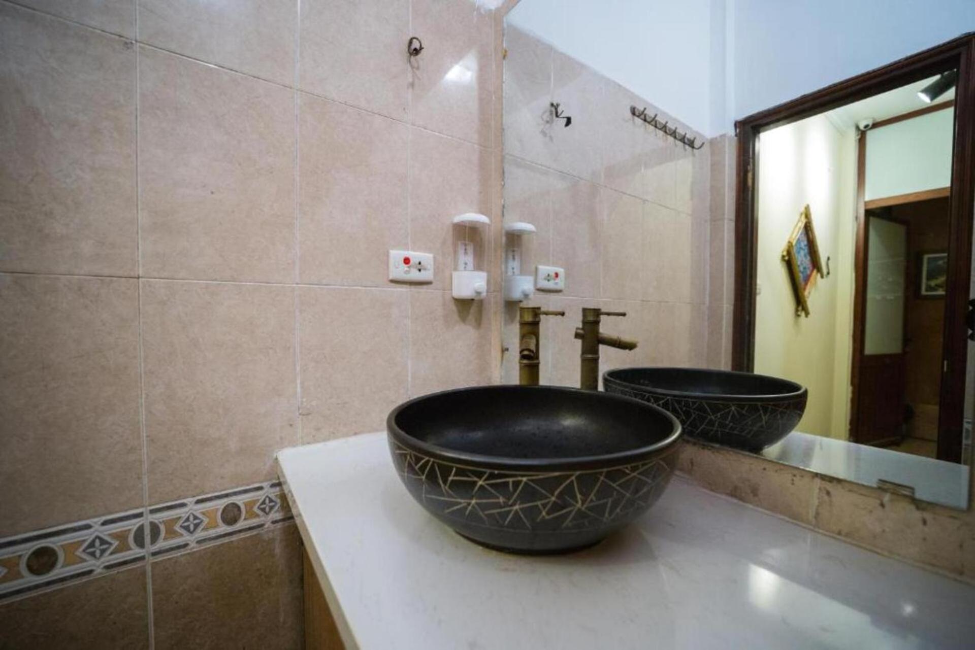 Ubuntu Hostel And Tour - 139 Hang Bac Ανόι Εξωτερικό φωτογραφία